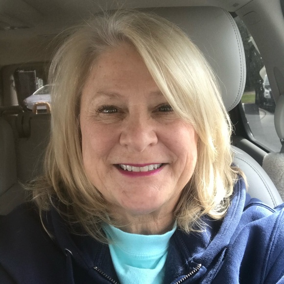 Meet your Posher, Nancy - Picture 1 of 2